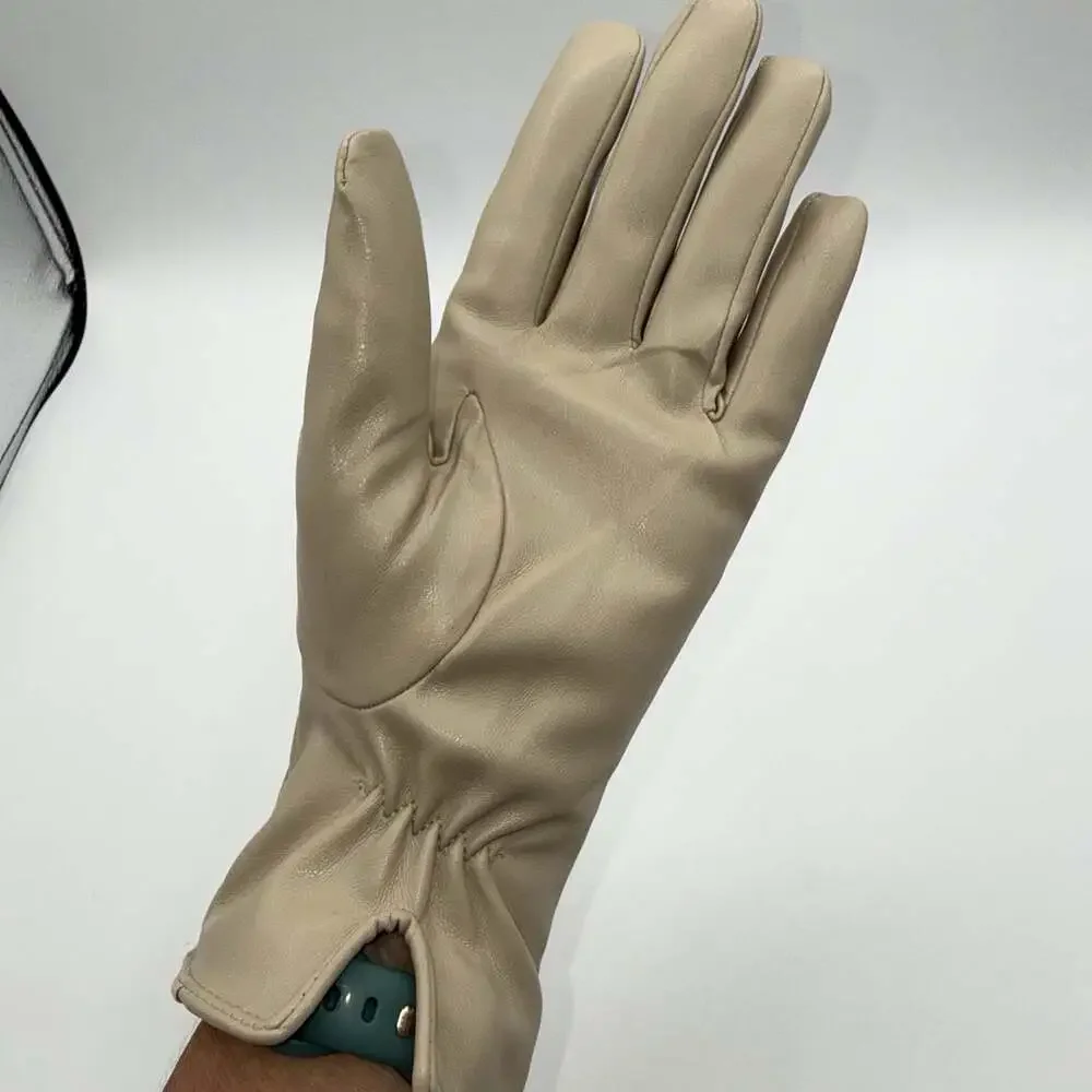 Vegan Leather Gloves Women’s Sz Medium Milky White Beige Fur Lined NIP